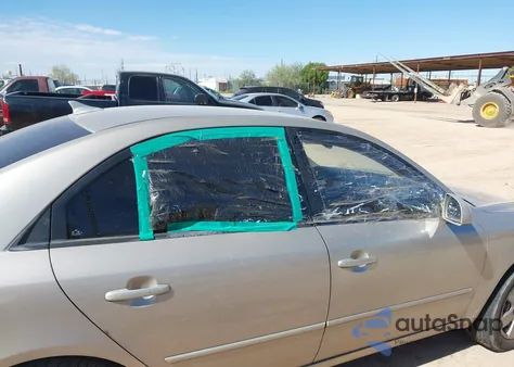 2009 Hyundai Sonata Gls from USA, damaged, VIN 5NPET46C29H483075